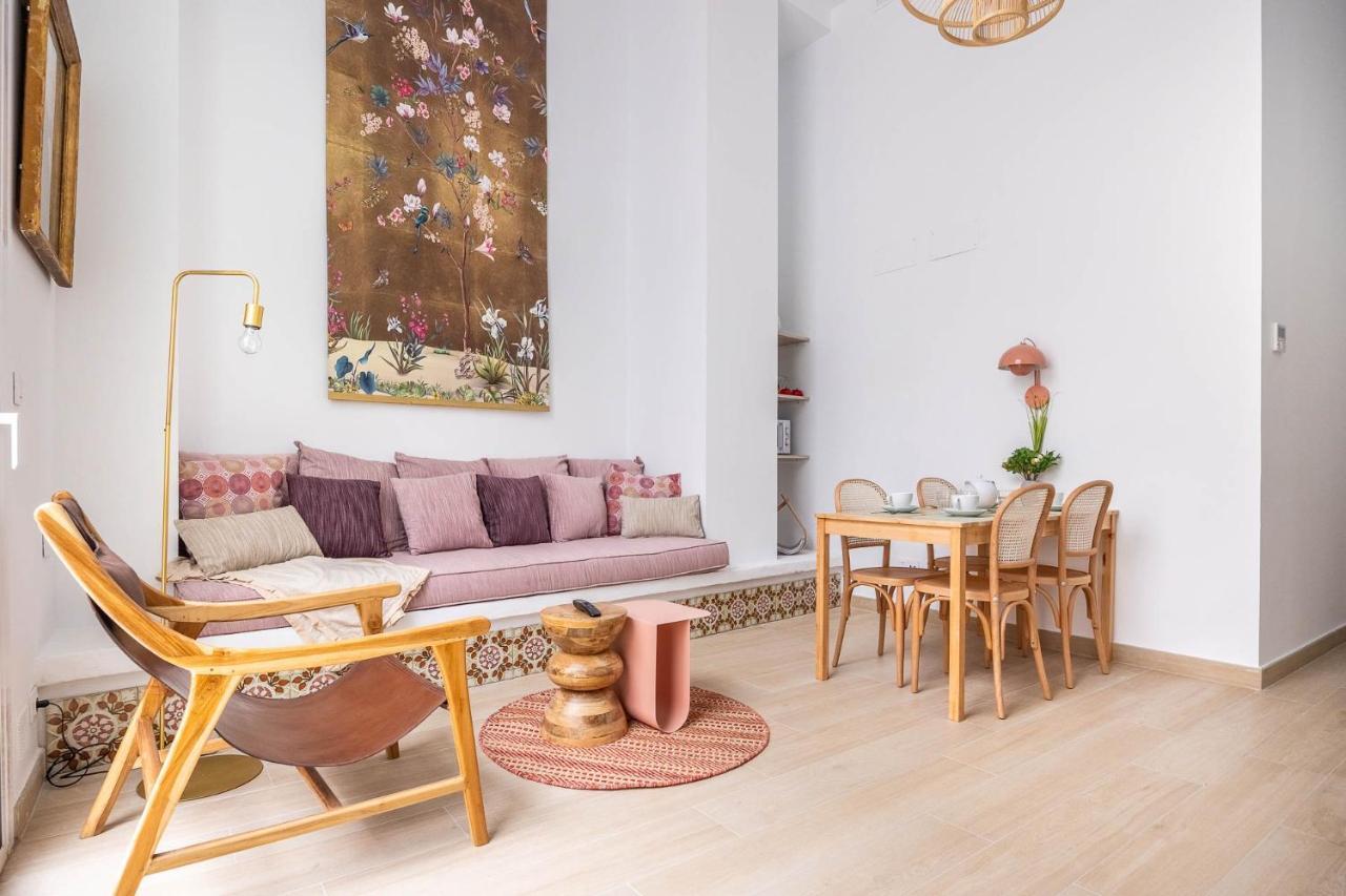 Pop Art Historia De Conde Negro Con Patio Privado Appartement Sevilla Buitenkant foto