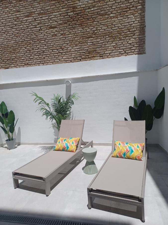 Pop Art Historia De Conde Negro Con Patio Privado Appartement Sevilla Buitenkant foto